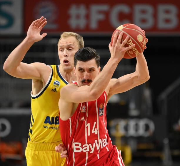 打入三球甚 打入三球甚